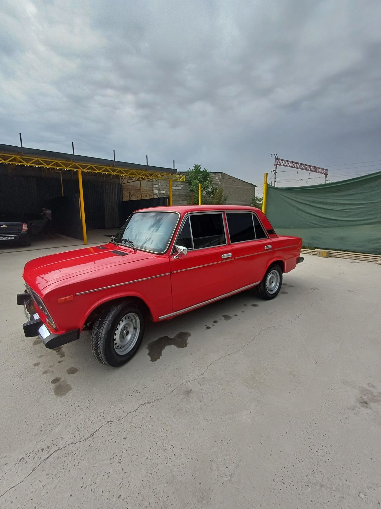 Vaz 2106 yahshi sastayaneda pulini kelishamiz