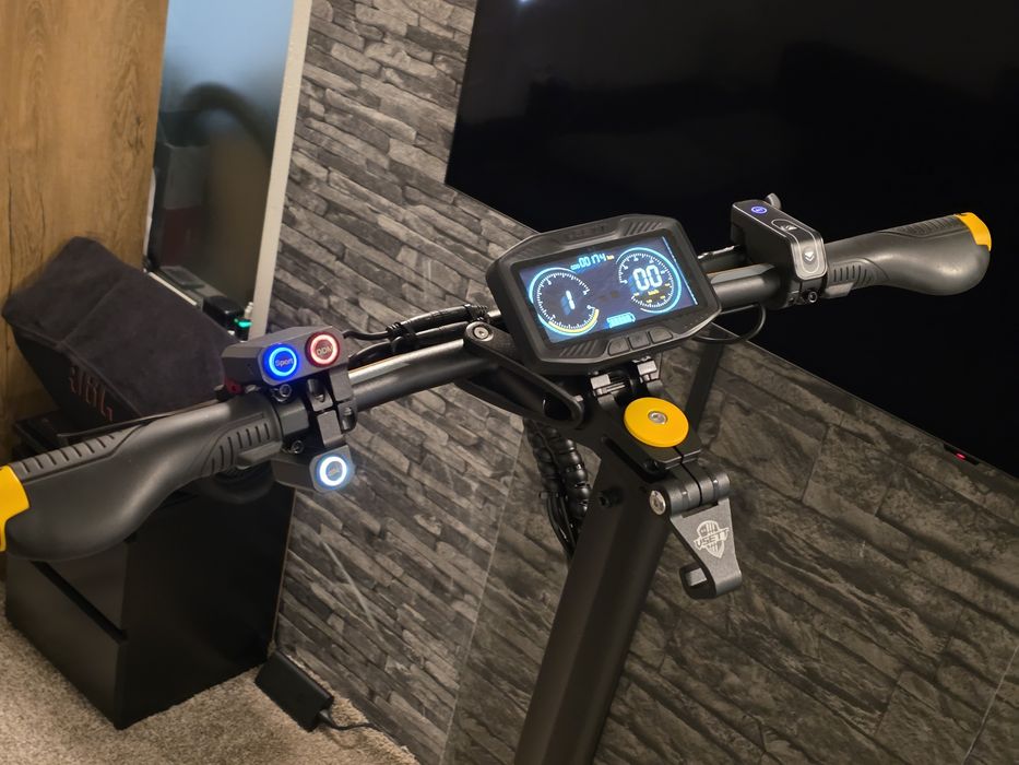 Scuter electric vssett 10 plus  cu bateria LG