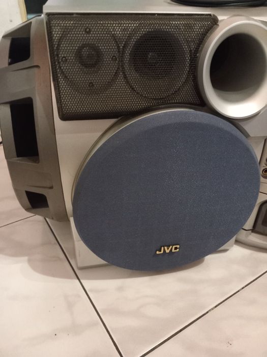 Продавам музикална уредба JVC model MXJ970W