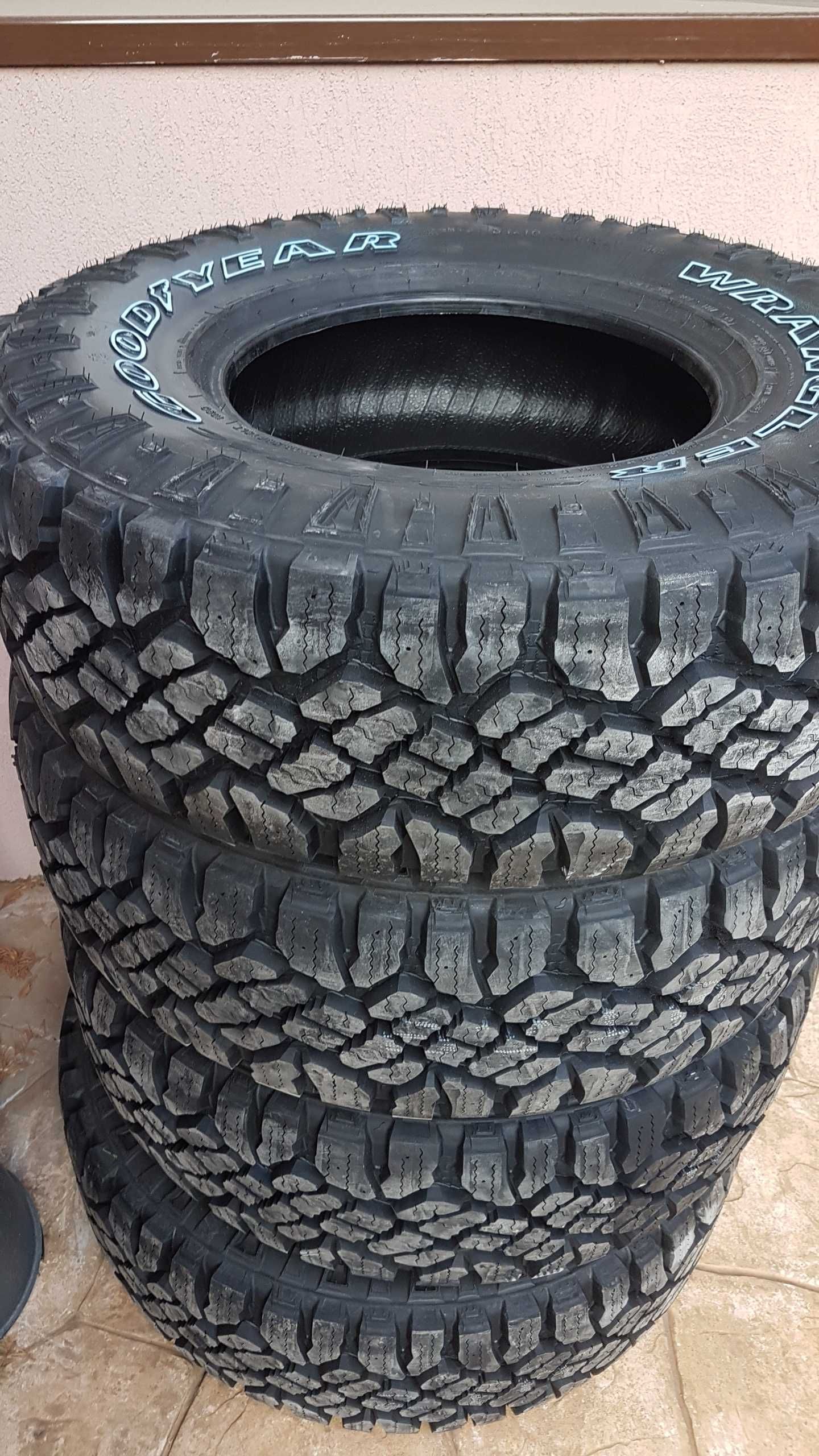 Vand anvelope noi all season,all terrain 255/55 R20 Goodyear Duratrac