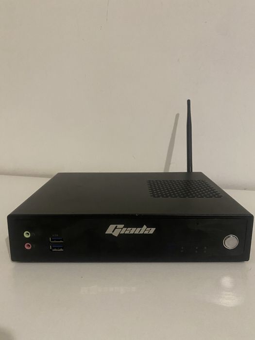 Мини компютър Giada