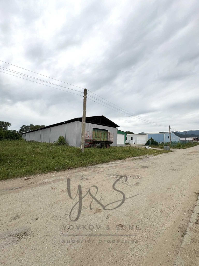 Продава се Парцел в с. Красново, Област Пловдив - 3732 кв.м за 67 €/кв.м - Снимка #1