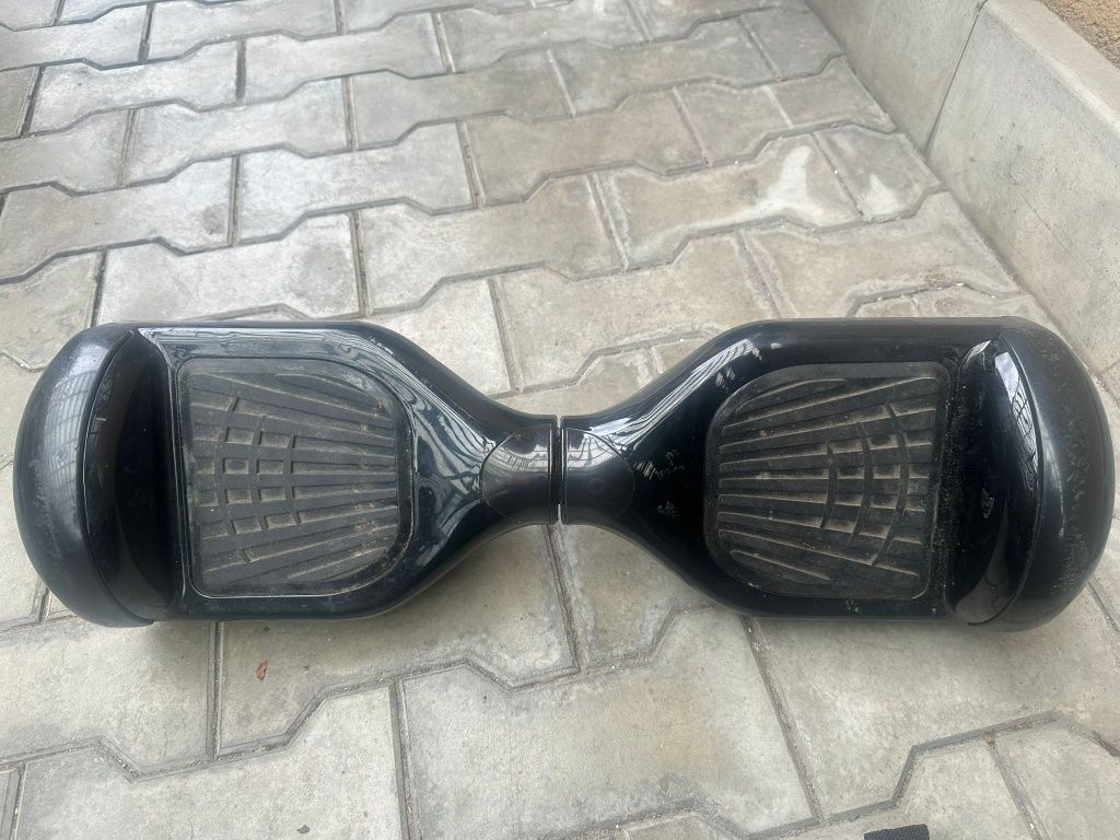 Vând Hoverboard în stare foarte buna
