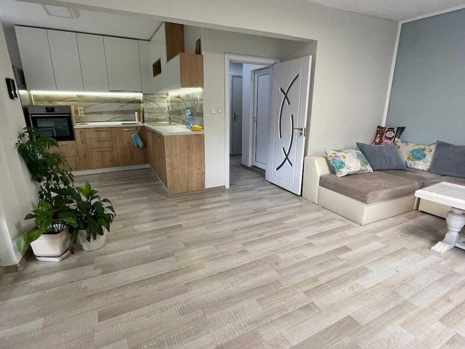 Дава се под наем Двустаен апартамент в Варна, Лятно кино Тракия - 70 кв.м за 500 € - Снимка #2