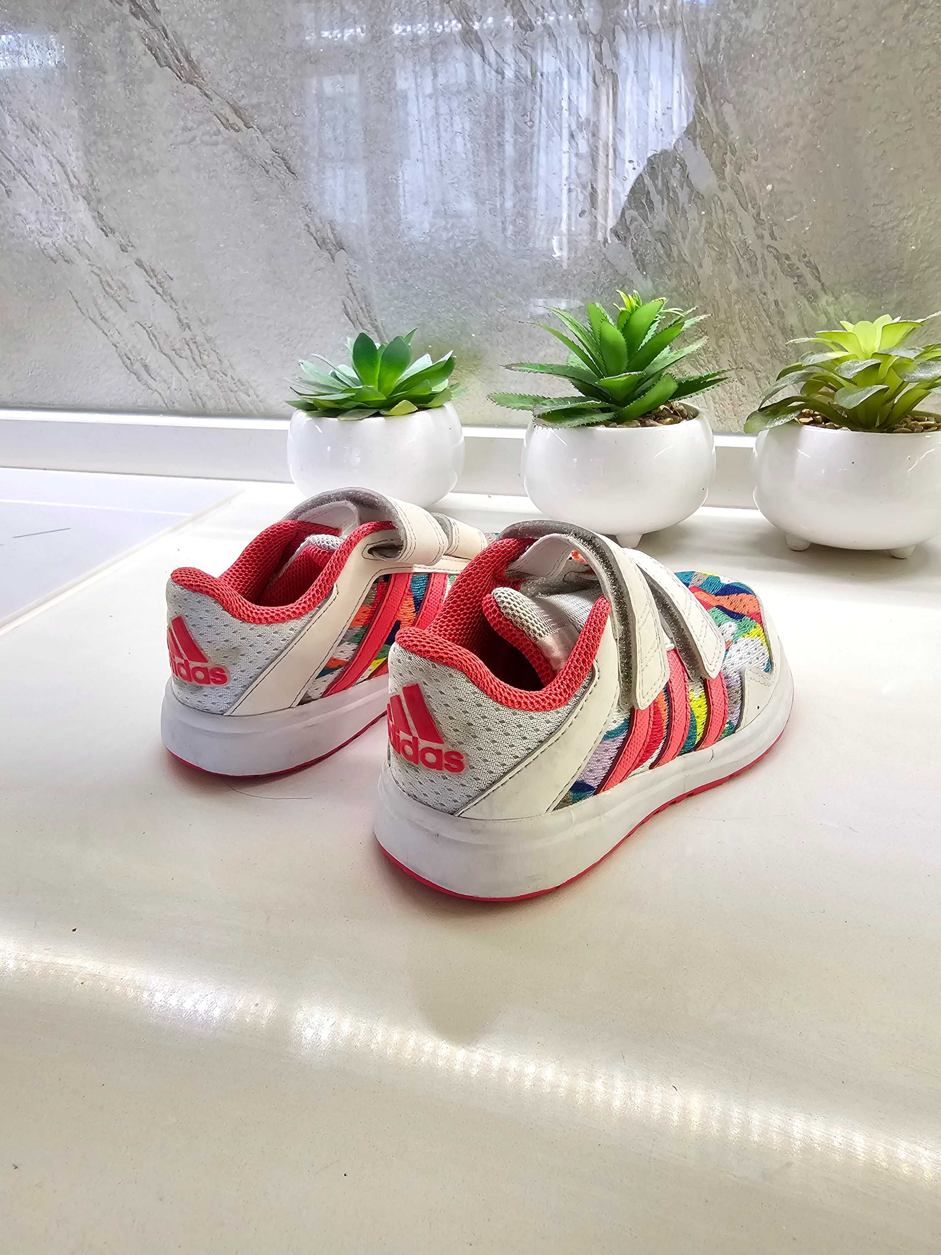 Adidas детски маратонки N°26