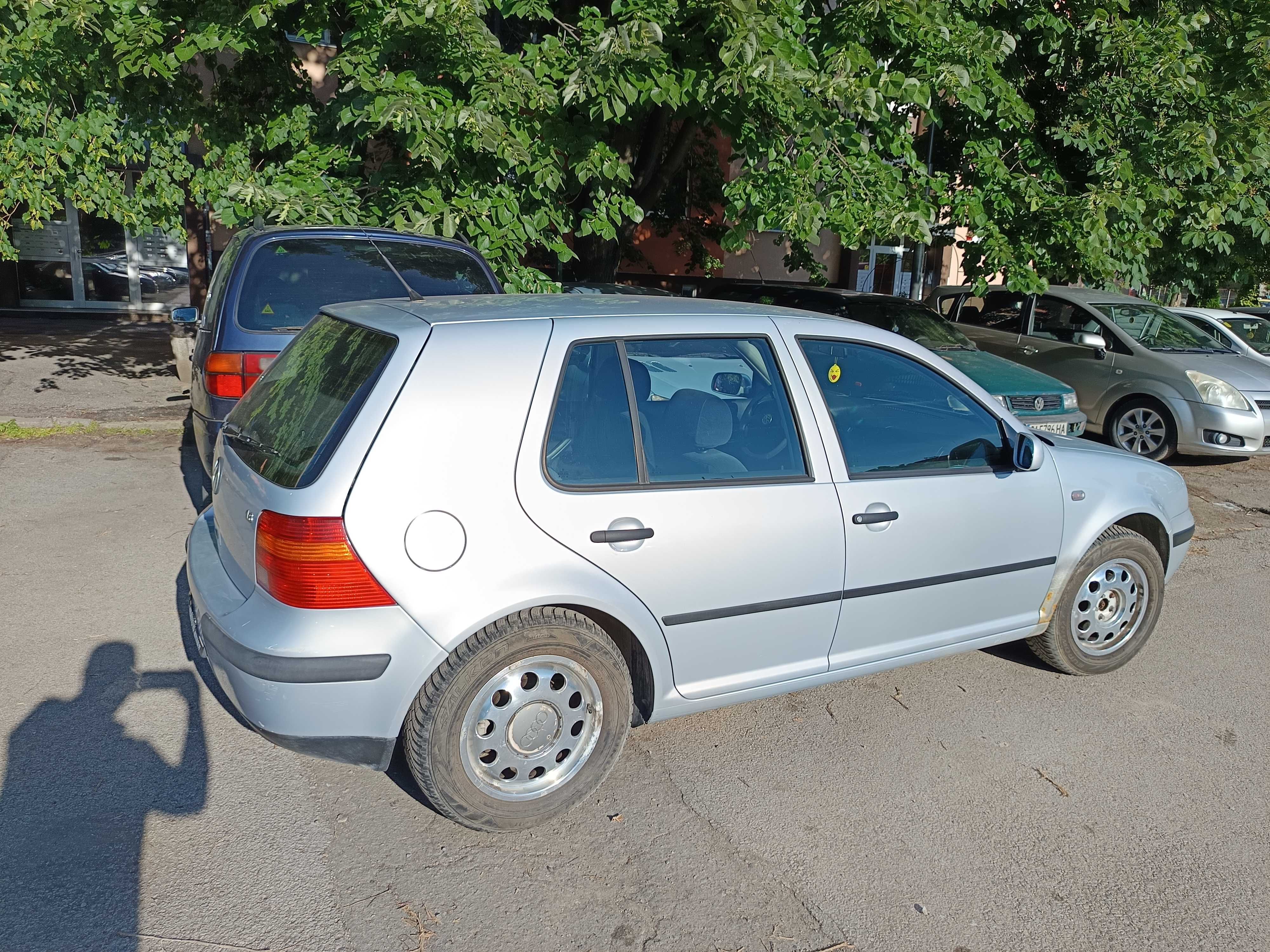 Продавам WV Golf IV Уникат!!!
