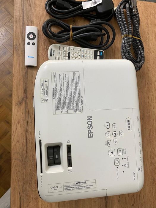 Проектор Epson EB-W51