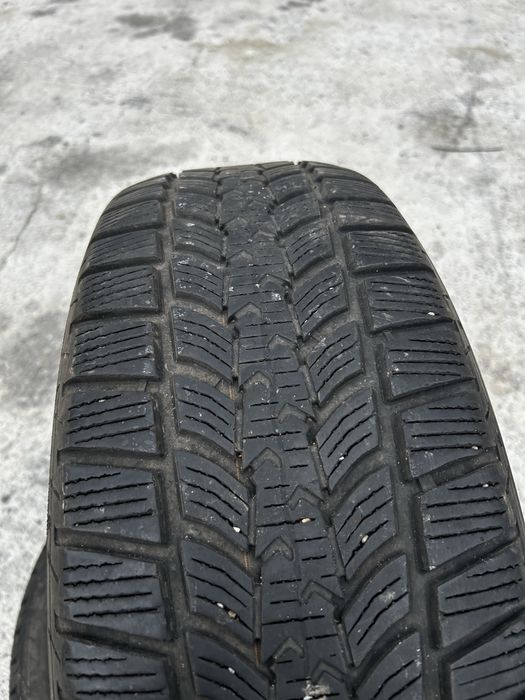 2бр Зимни гуми Sava 215/60R17