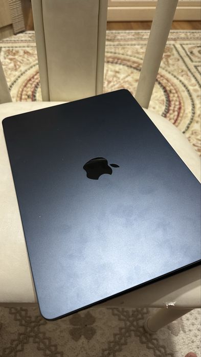 Макбук м 2 срочно продажа