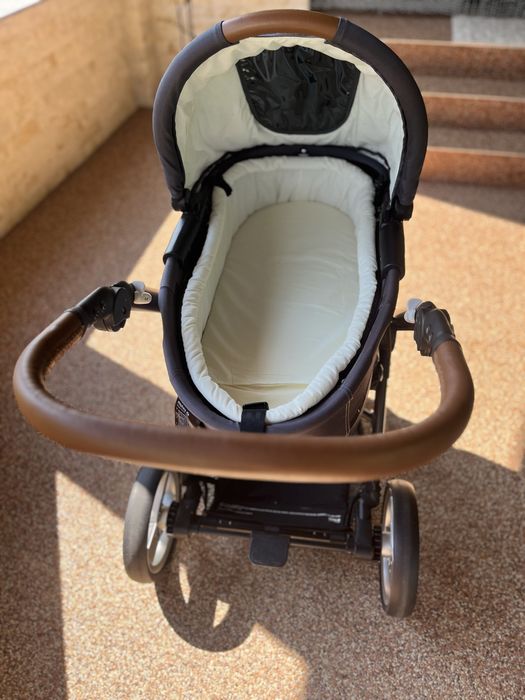 Vând cărucior Urban Nomad. Țara de origine Belgia. Puțin utilizat.