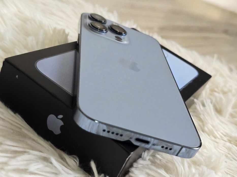 Iphone 13 pro sierra blue
