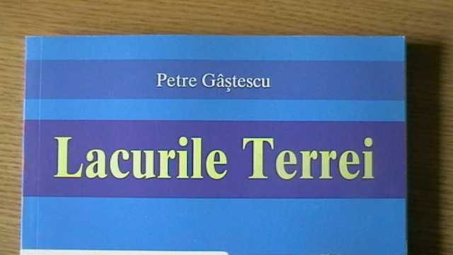 Carte/Cărţi Fluviile, Lacurile, Insulele Terrei