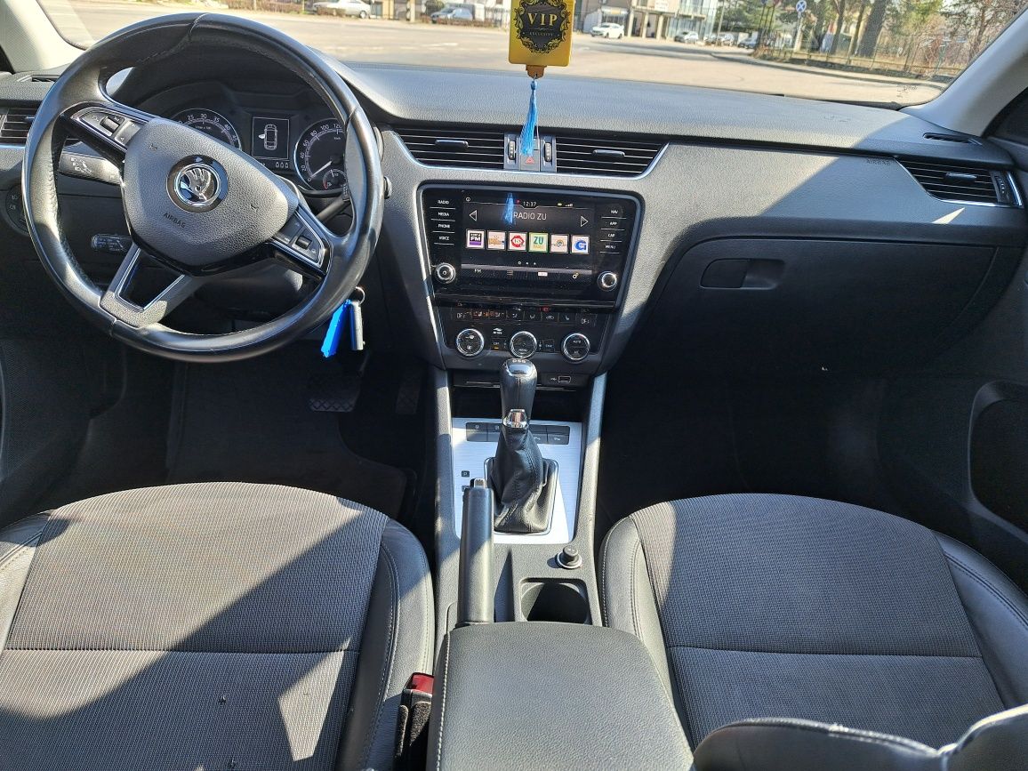 SKoda Octavia Facelift , inmatriculata în ROMANIA, km atestati service