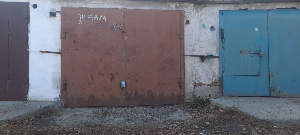 Продам гараж в кооперативе " ЖЕЛЕЗНОДОРОЖНИК" .