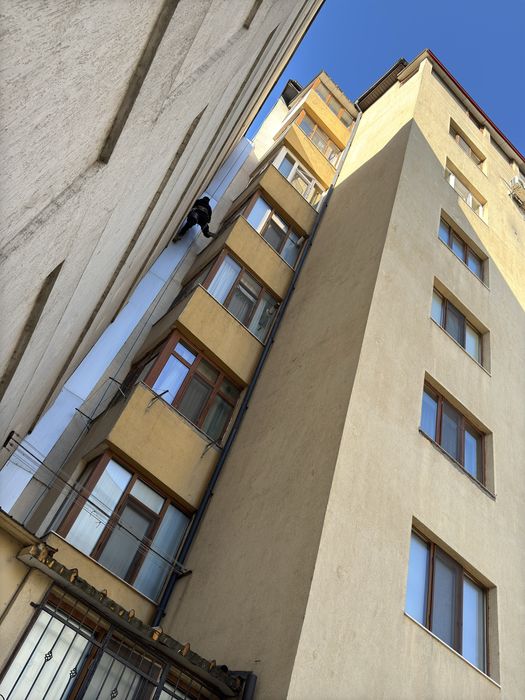 Firma de alpinisti utilitari autorizati