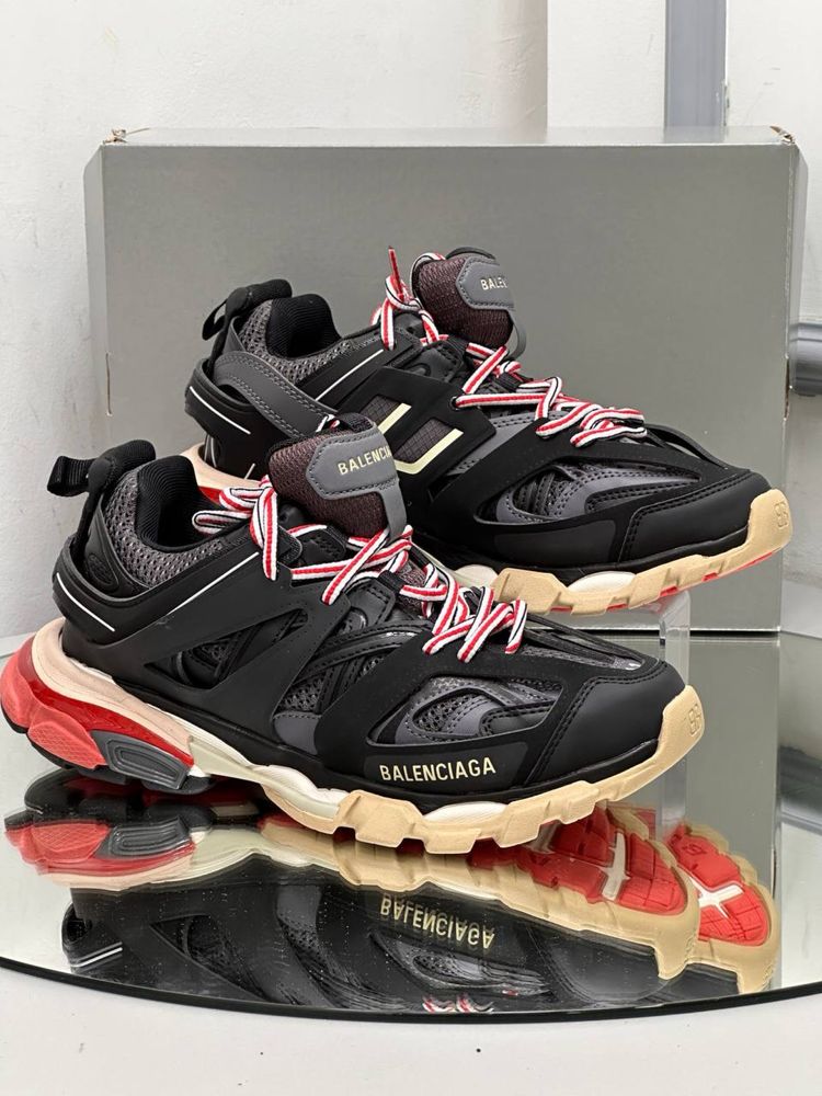 Adidasi BALENCIAGA : piele naturală 100% , poze reale