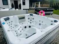 Vand jacuzzi  7 persoane