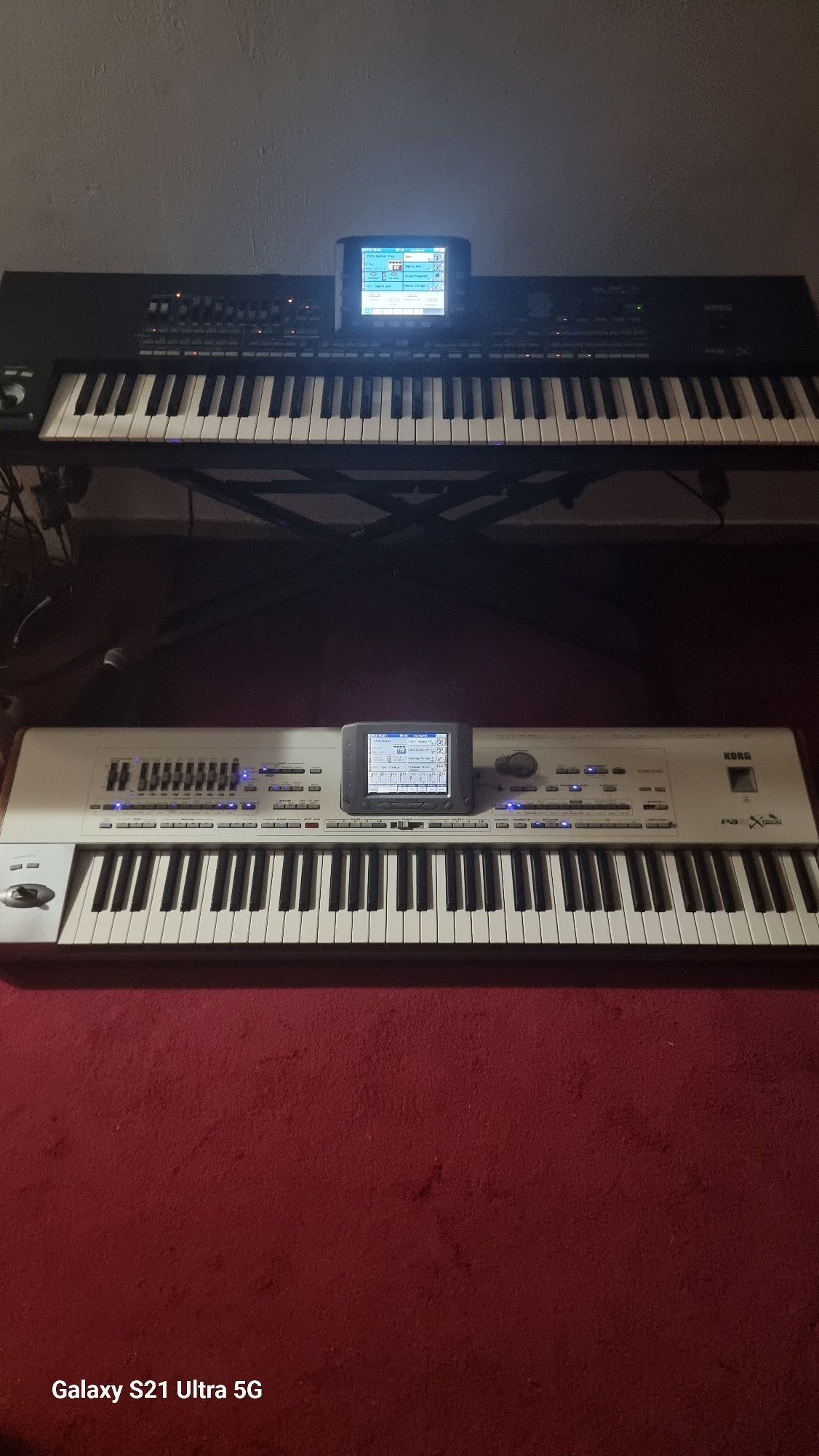 DOUĂ orgi korg pa3 x pro și pa2 x pro