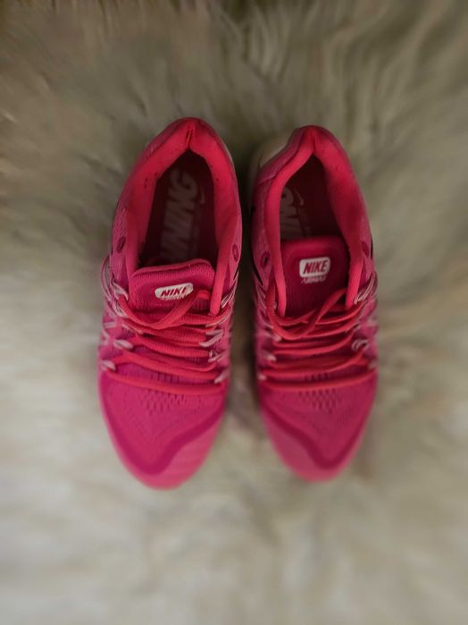 Дамски маратонки nike