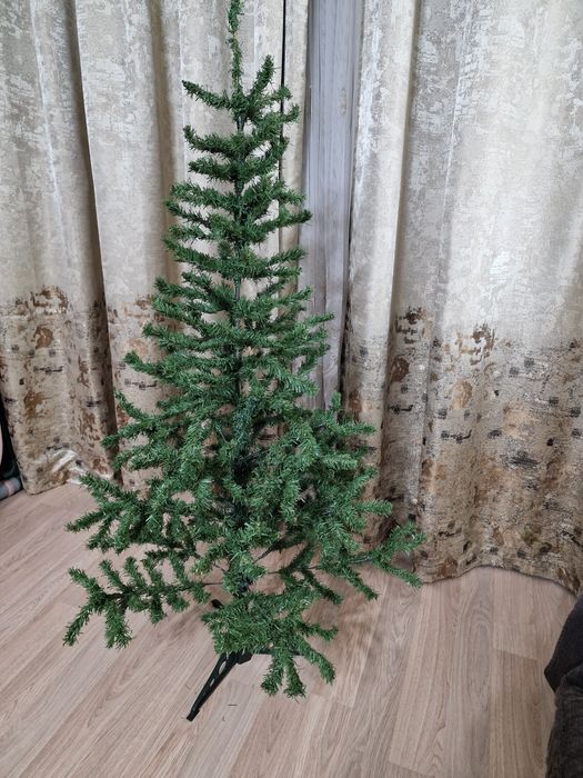 Елка новогодняя небольшая