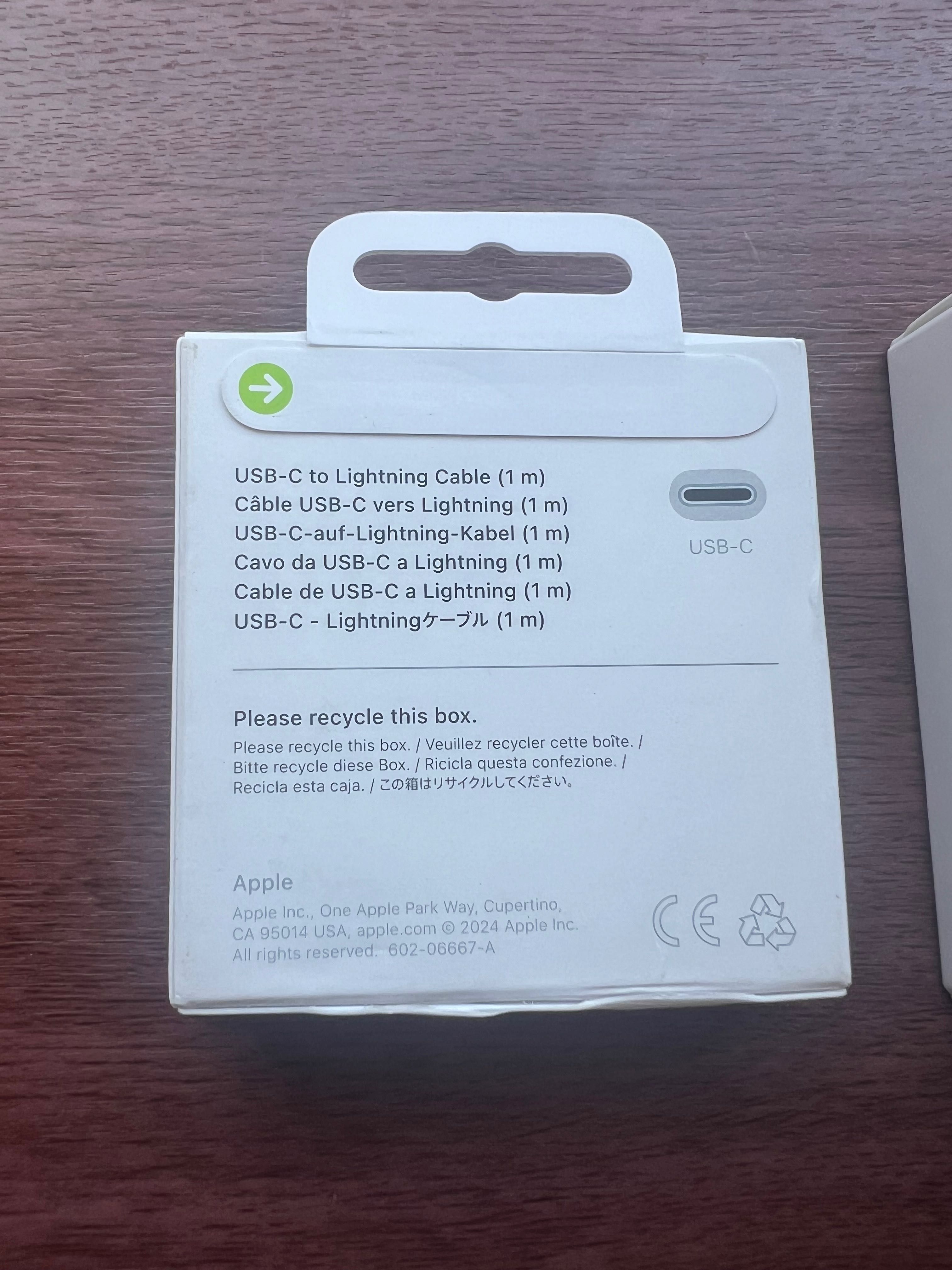 Apple adapter 20w USB-C fast charger 
Кабель Usb-C (1m) оригинал