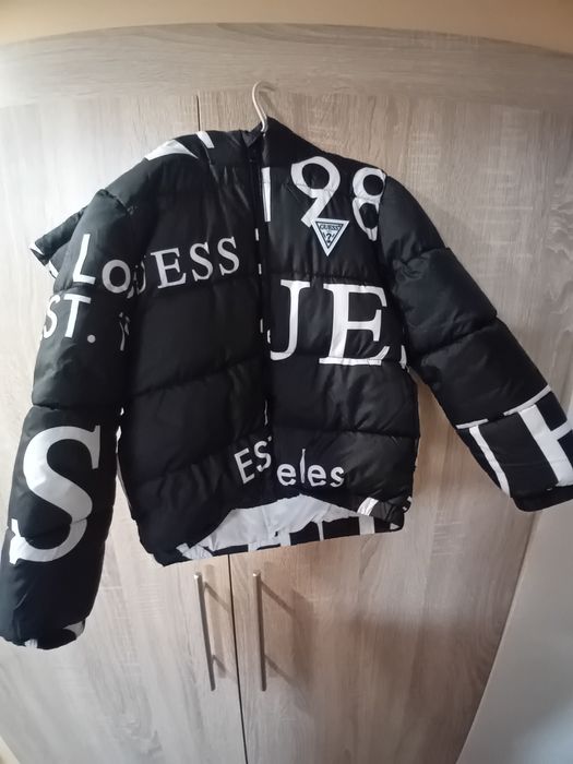 Яке Guess 4г 40лв