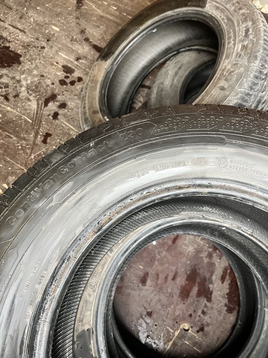 Continental 235/65/16 бусови