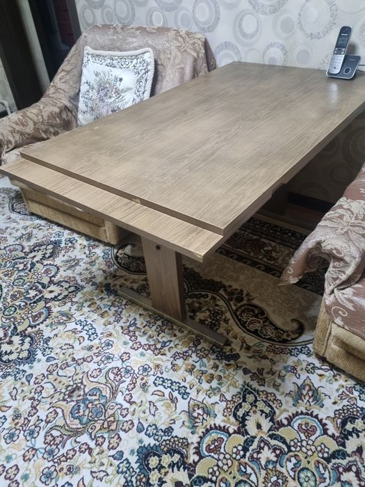 Раздвижной  стол