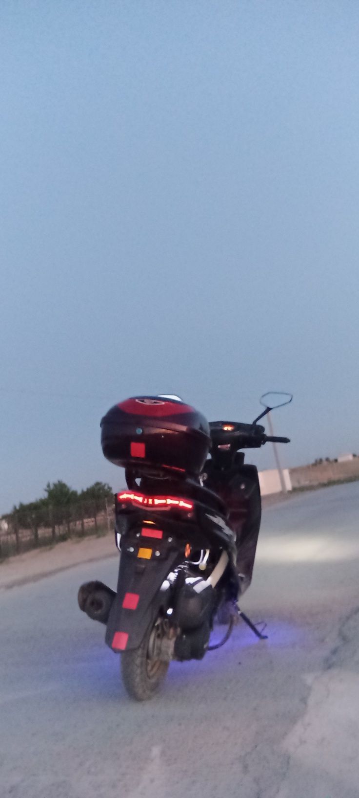 Benzinlitokli skuterga abmen kottasiga dap bersez 125 cc 120 tortadi a