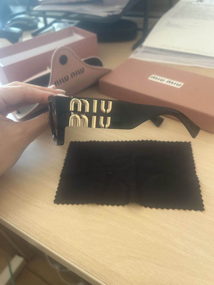 Miu miu слънчеви очила