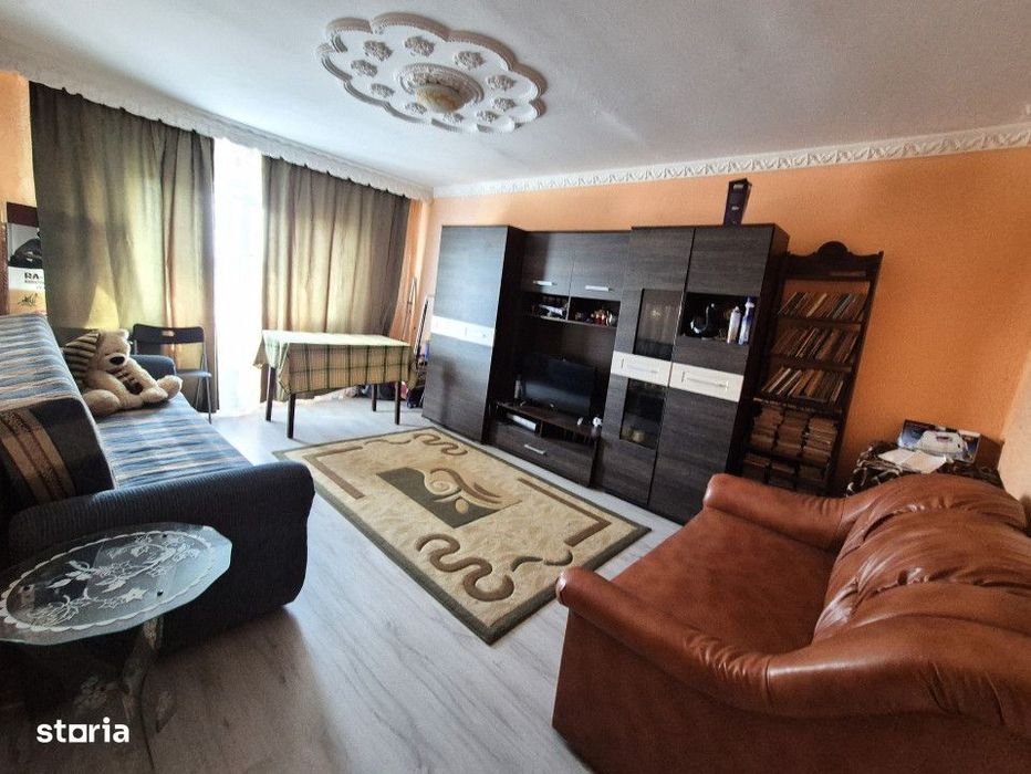 Apartament 2 camere, et. 2, in Rovinari, str. Sporturilor