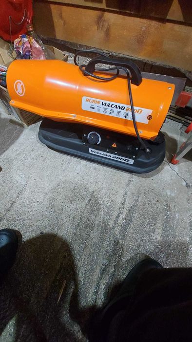 Vând un de căldură Ruris Vulcano 2000