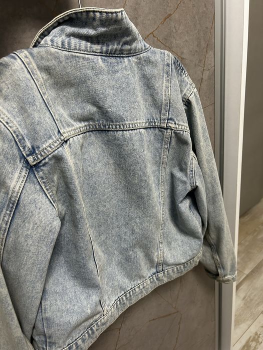 Чисто нови якета продавам две якета едно дънково и едно зимно