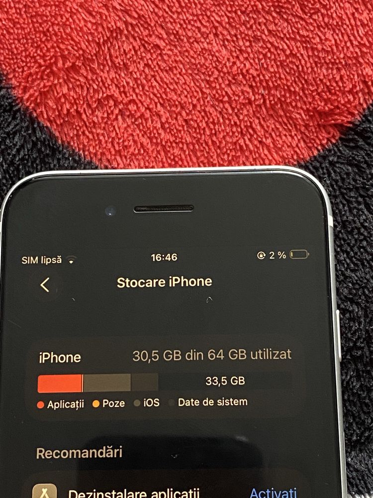 iPhone SE 2 Alb - 64GB, baterie originala schimbat, citiți descrierea!