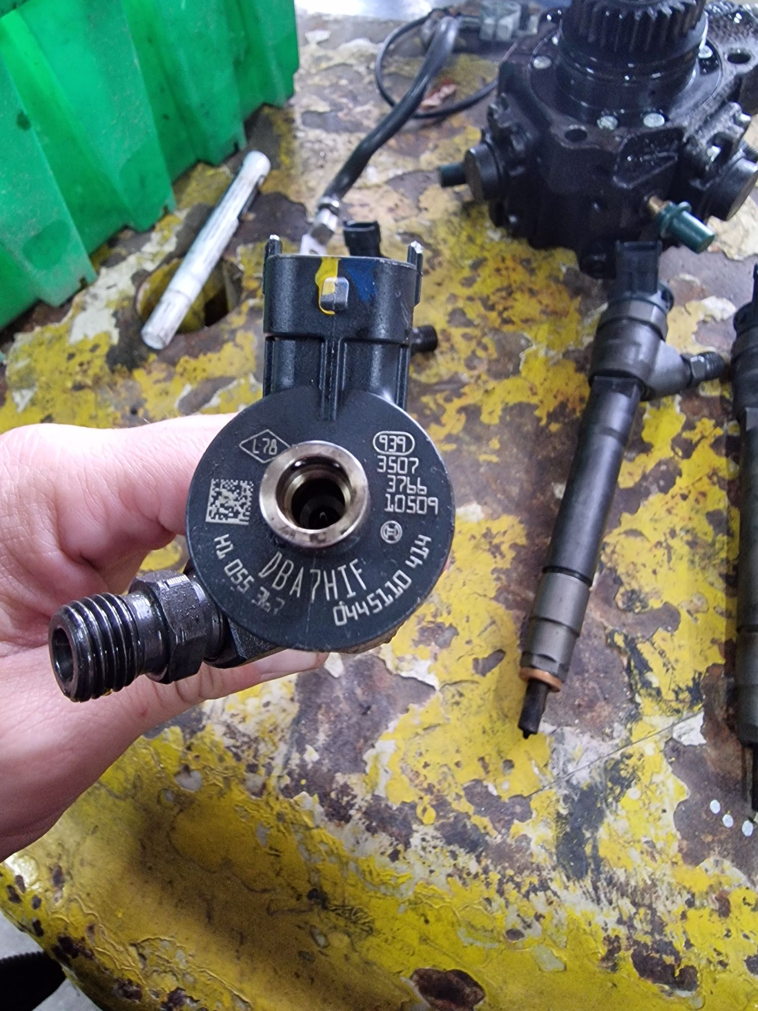 Injector pompa rampa euro 5 1.6 dci R9M A402 renault megane 3 scenic