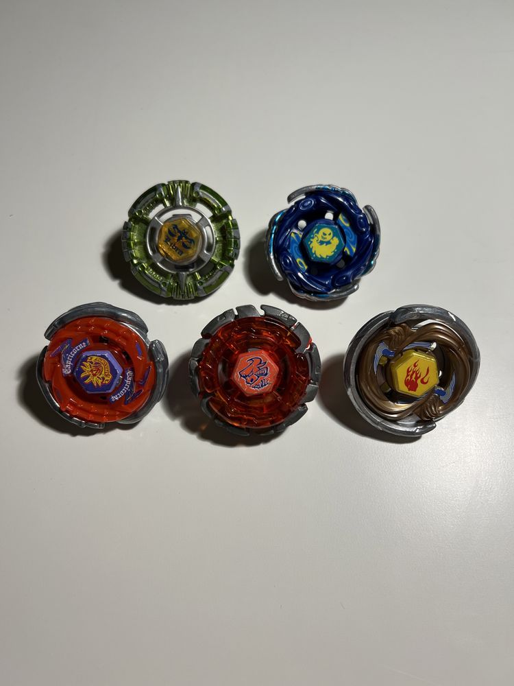 Beyblade, Бейблейд части и изтрелвачки