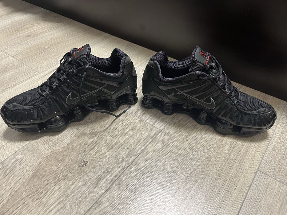 Обувки Nike shox номер 42,5