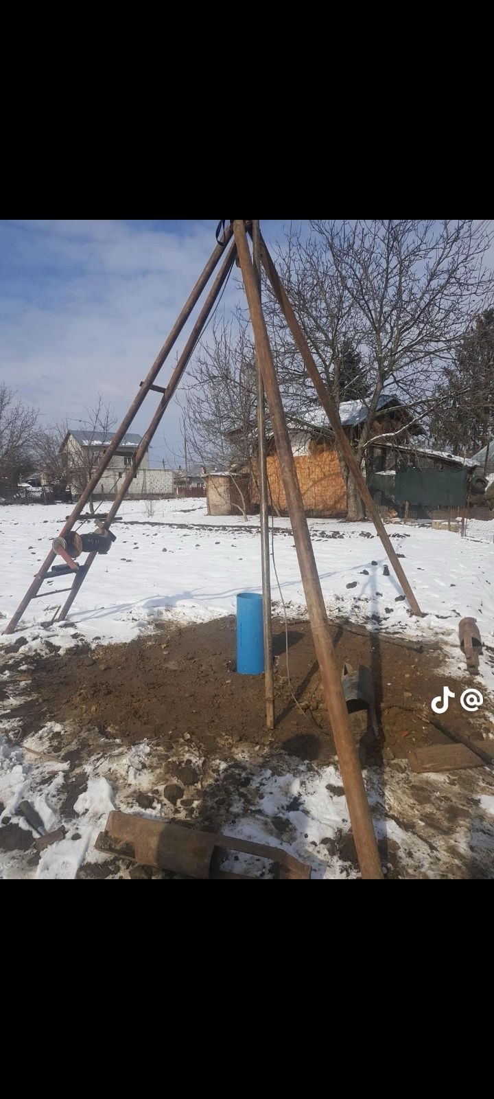 Foraje puțuri ,prelungire fântâni,denisipare curățare puțuri fantani