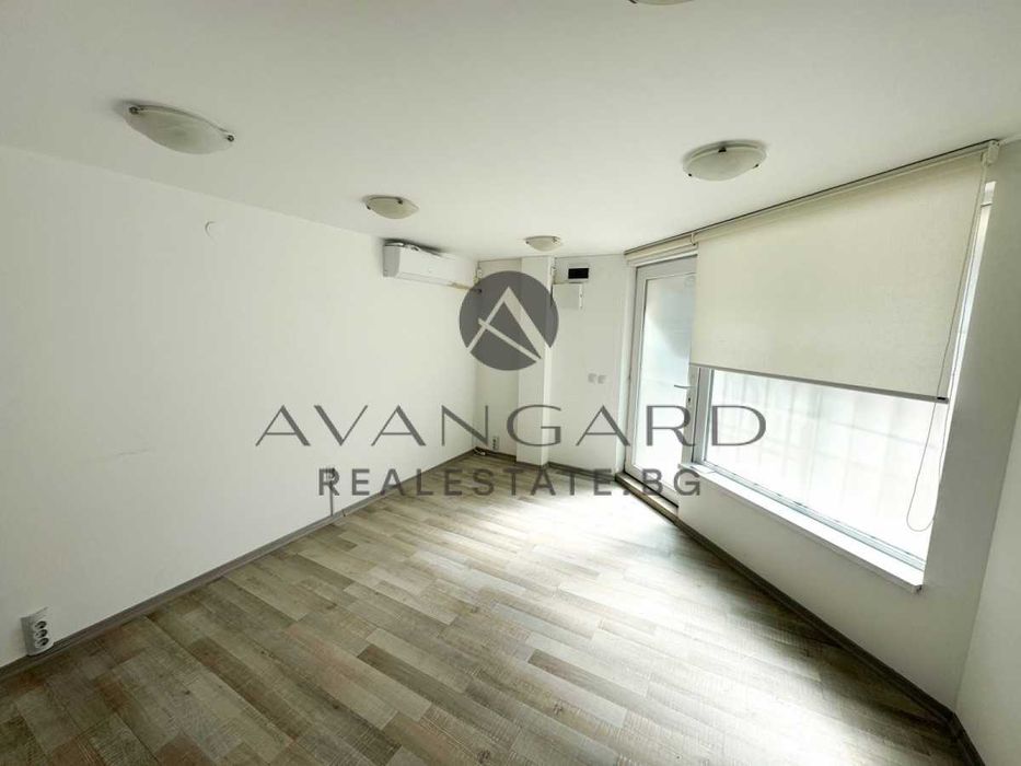 Продава се Едностаен апартамент в Пловдив, Център - 27 кв.м за 1773 €/кв.м - Снимка #1