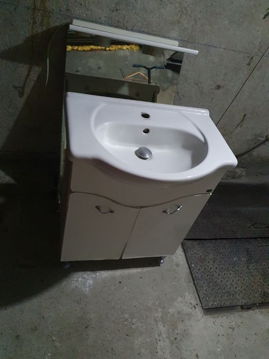 Lavoar / chiuveta si oglinda utilizate