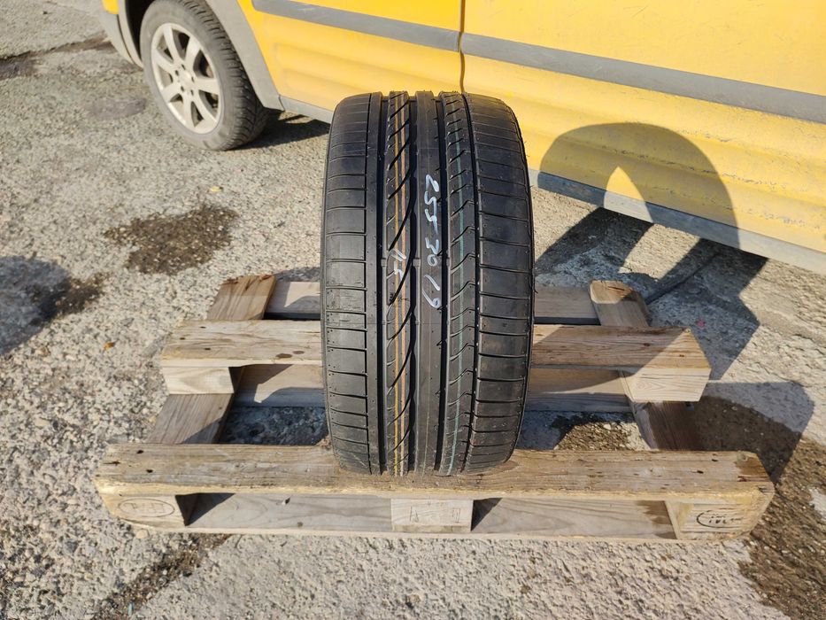 255/30/19 Бриджстоун Потенза 2011г Рън Флат Чисто нова Единичка