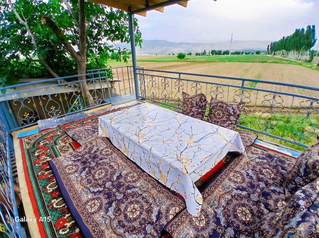 Dacha oqtosh. Maklersiz
