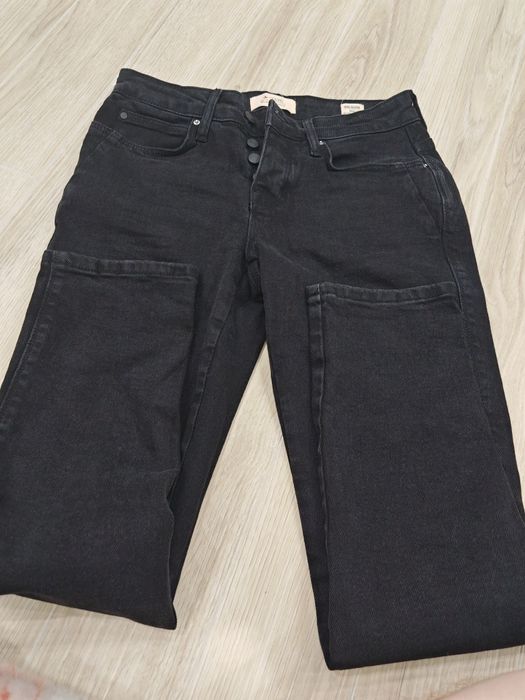 Продам джинсы новые оригинал