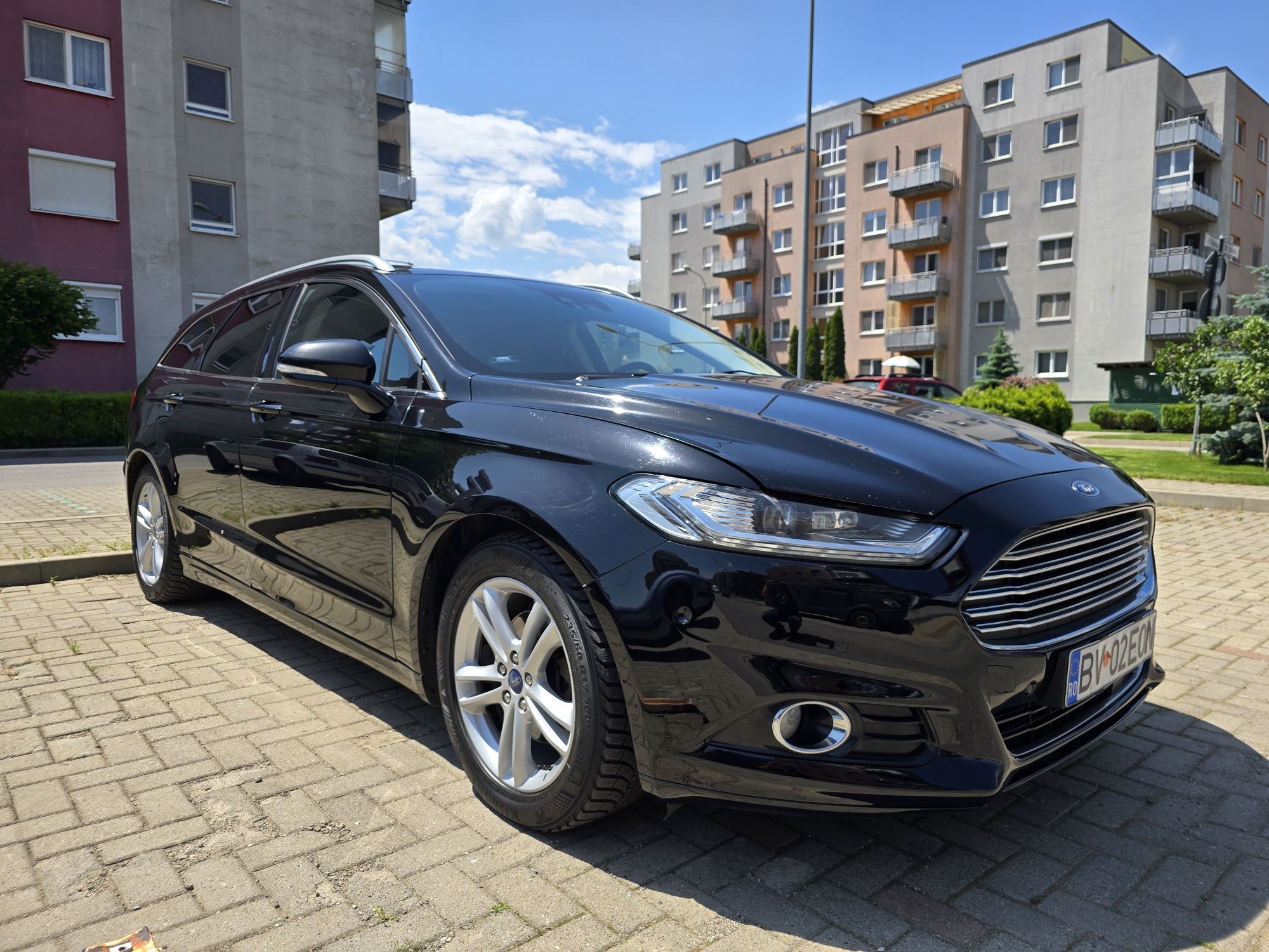 Ford Mondeo MK5 2.0 TDCi BiTurbo 210 CP FULL, Start din Telecomandă