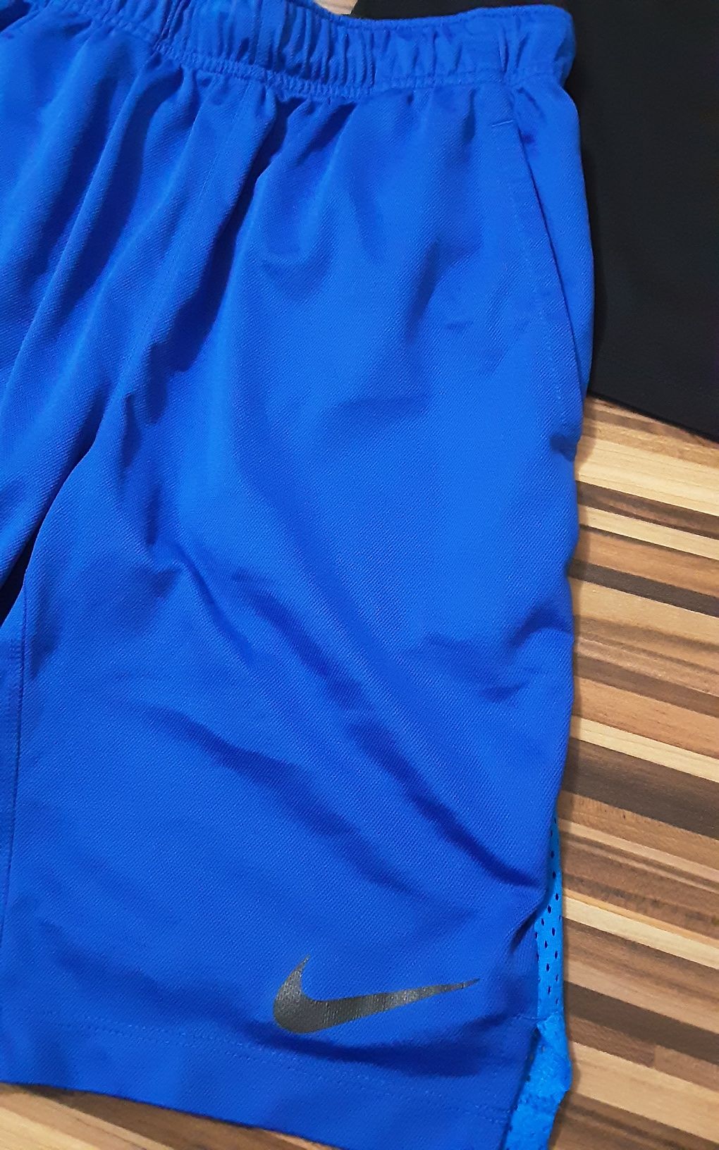 (L 147-158) NIKE оригинални къси панталони и тениски