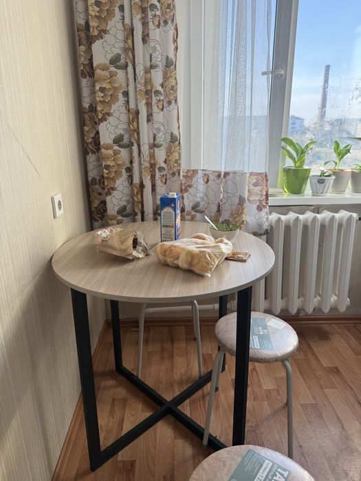 Продам стол в хорошем состоянии