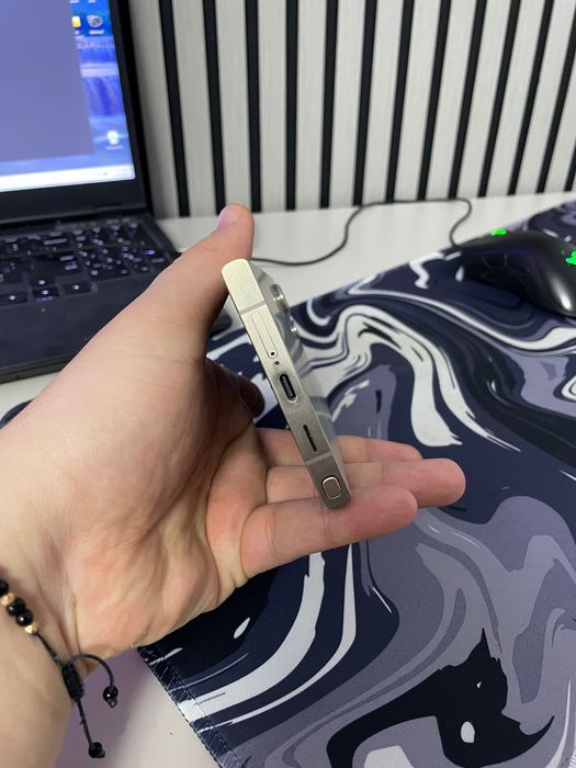 Se vinde Samsung galaxy s24 ultra urgent