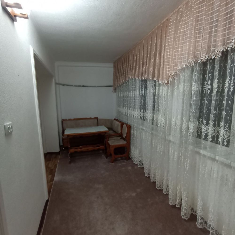 Срочно сдается квартира в аренду      2х комнатная. 3этаж