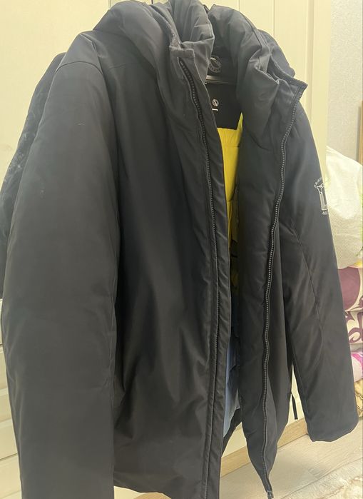 Продам зимнюю куртку