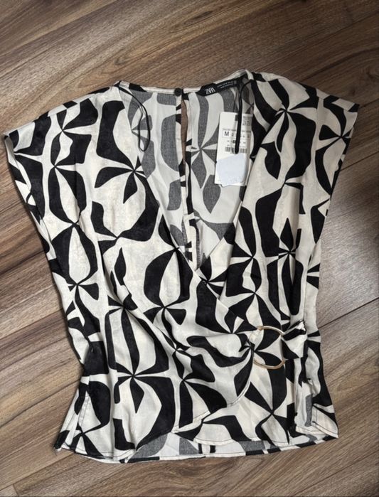 Top Zara model geometric